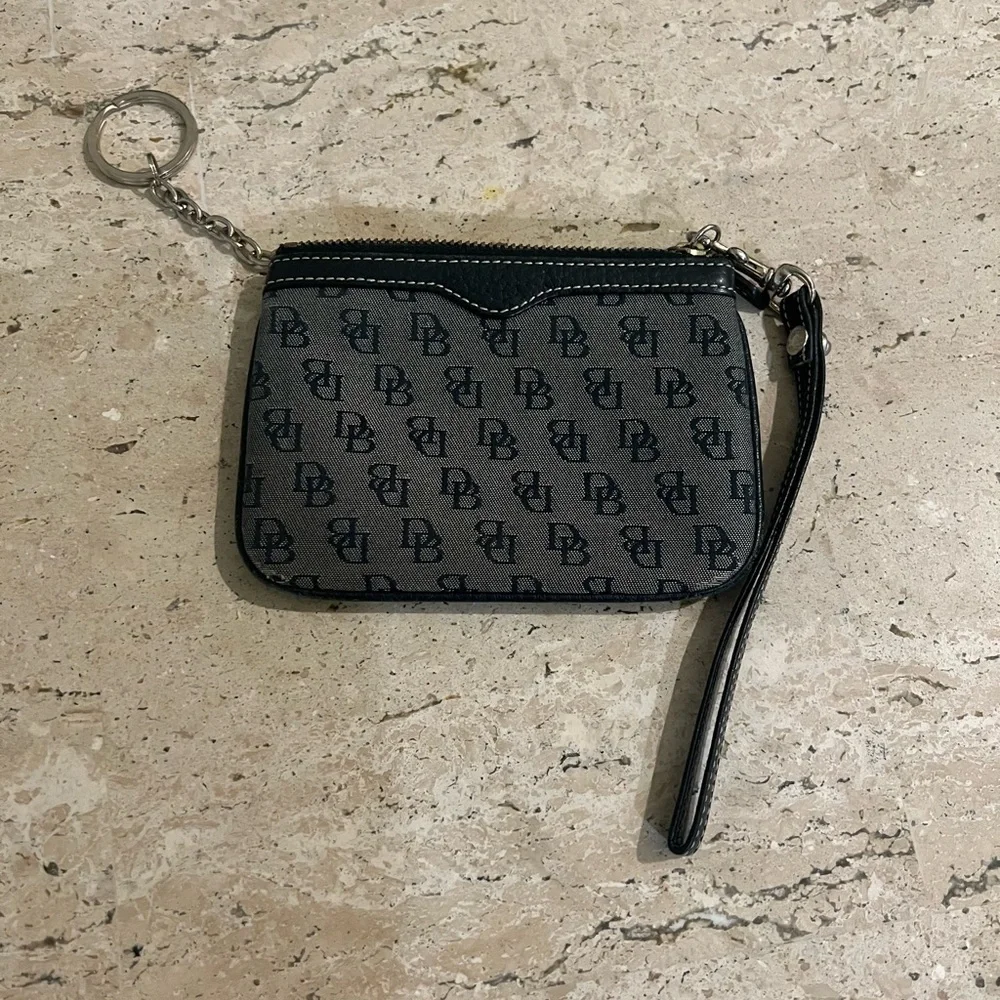 Dooney and Bourke Vintage Signature Wristlet